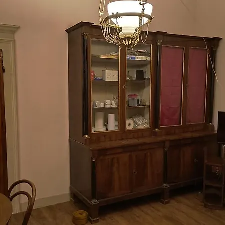 Esperienza D'altri Tempi, Apartment